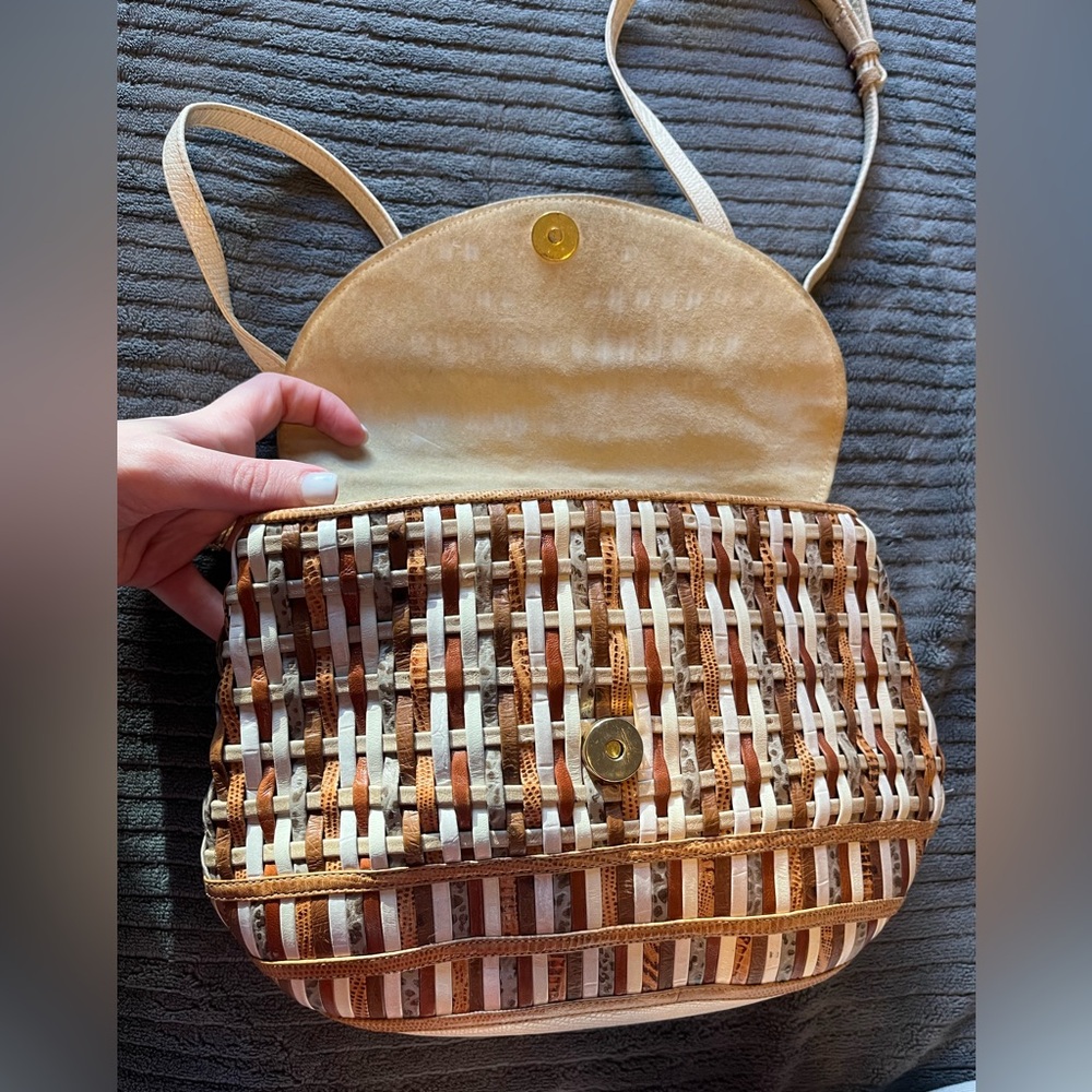 Sharif Woven Crossbody Bag in Tan and Cream - Picture 5 of 8